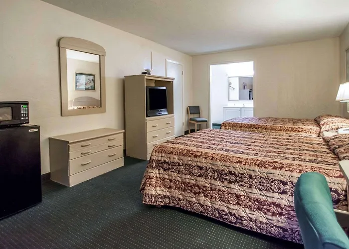 Rodeway Inn Gainesville - University Area